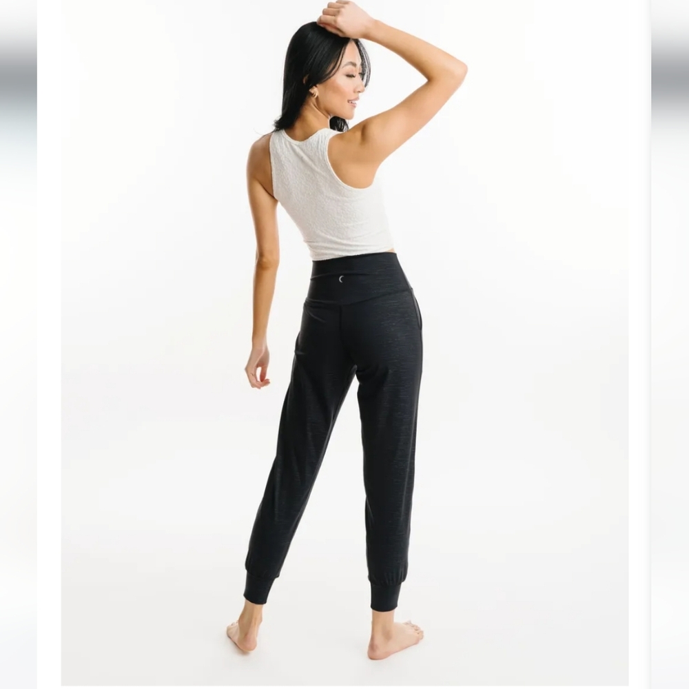 Zyia Black Code Joggers GUC Large